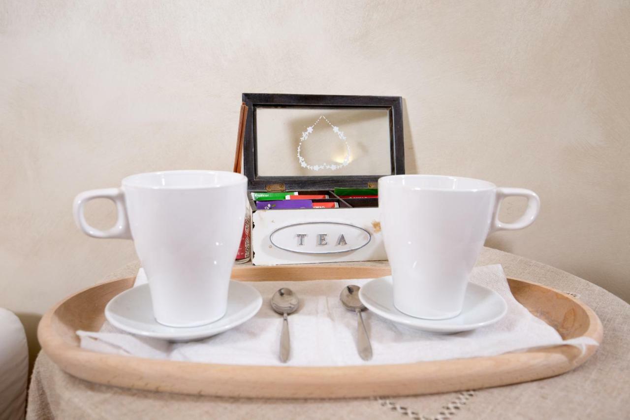 B&B Giovine Italia โรม ภายนอก รูปภาพ
