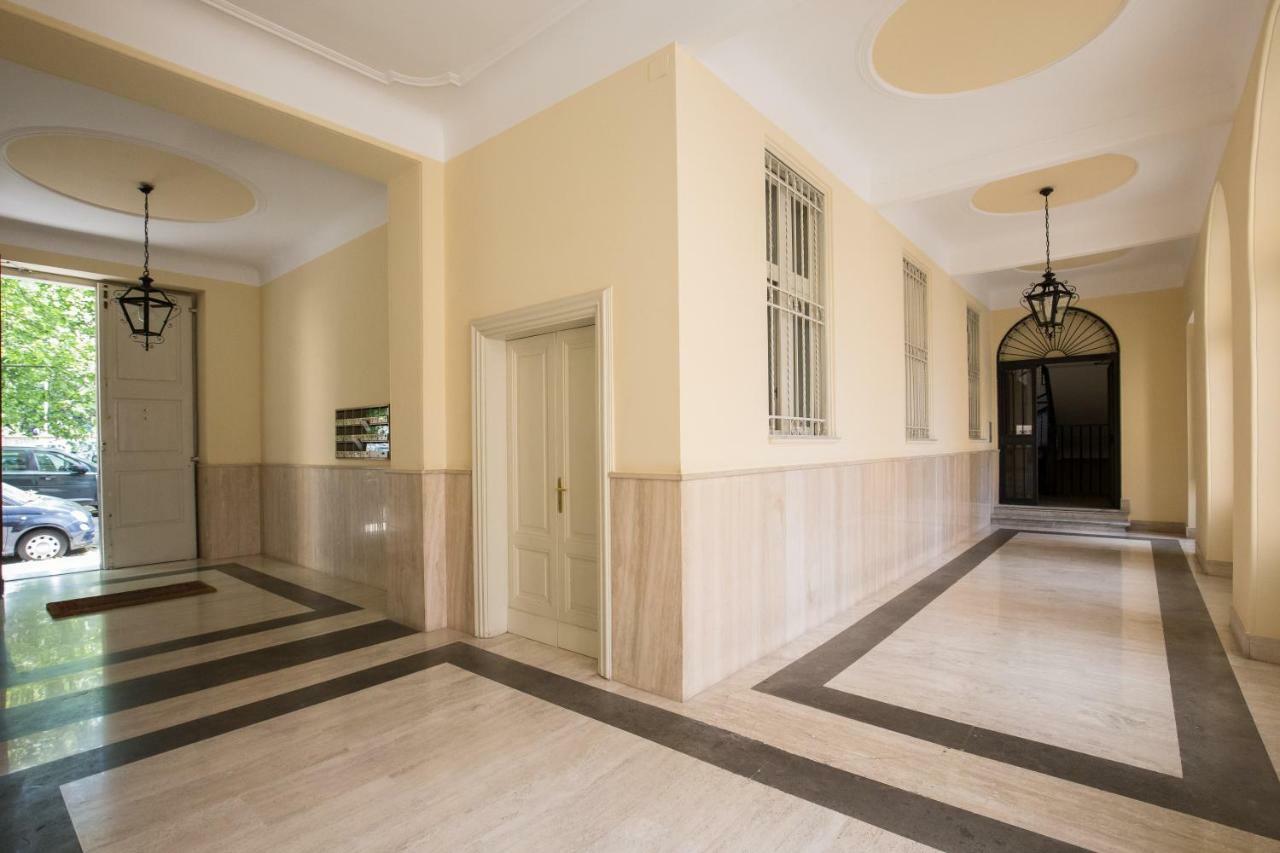 B&B Giovine Italia โรม ภายนอก รูปภาพ