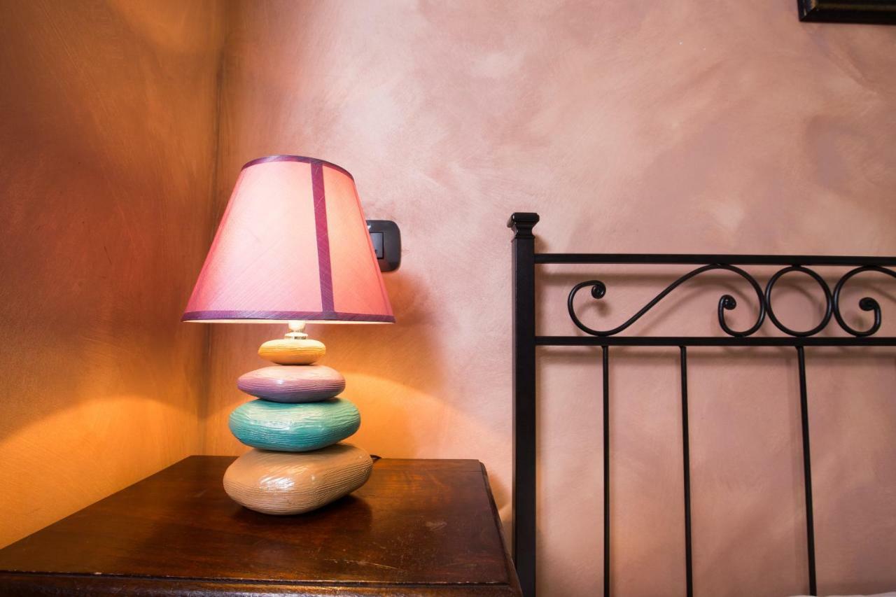 B&B Giovine Italia โรม ภายนอก รูปภาพ